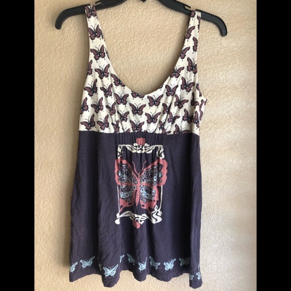 Top - Picture 3 of 4